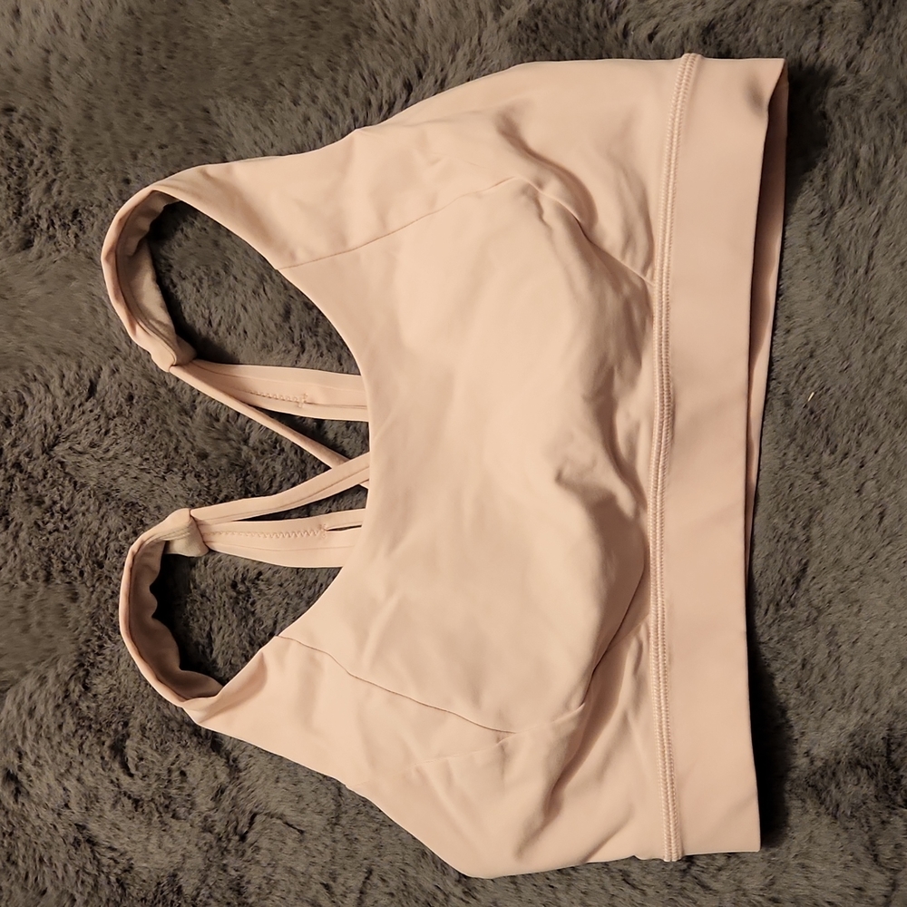 Lululemon Free to be serene